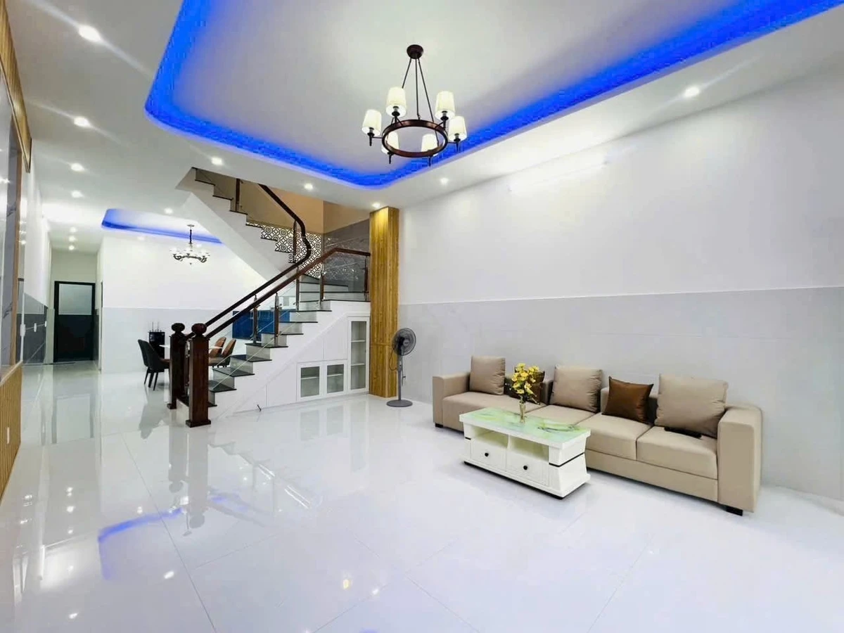 Bán nhà 1 trệt 1 lầu 4PN Bà Rịa 4.2 tỷ - Ảnh thu nhỏ 3