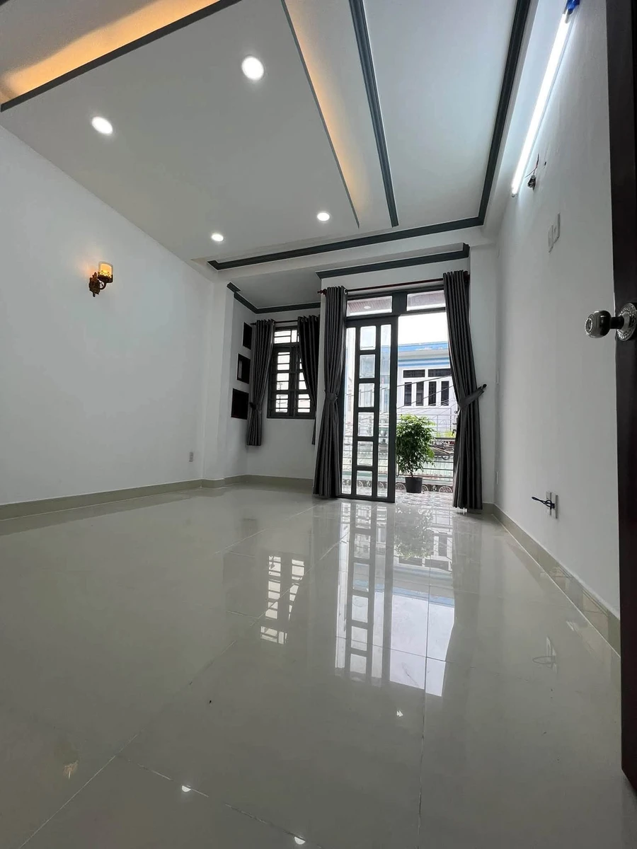 Bán nhà 3 tầng sân thượng 4x18 hẻm xe hơi gần chợ Bình Thành, Bình Tân giá 5,08 tỷ - Ảnh thu nhỏ 5