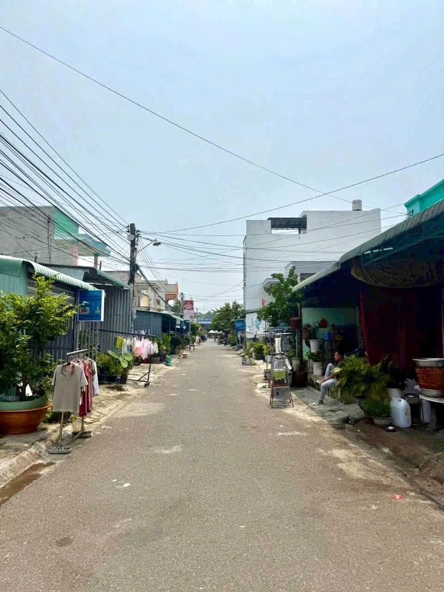 Bán nhà 1 trệt 1 lầu 75m² Bình Thuận Phan Thiết 2.1 tỷ - Ảnh 1