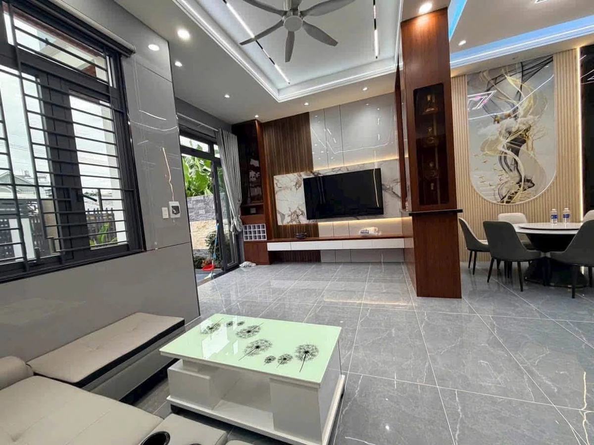 Bán nhà hẻm Đông Thạnh 4, Hóc Môn, 126m2, 3PN - 5tỷ 900tr - Ảnh thu nhỏ 2