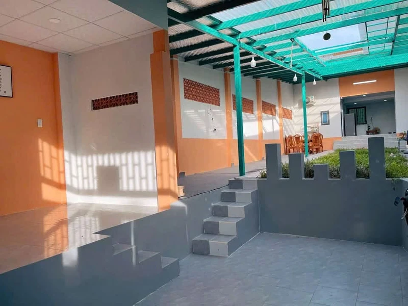 Cho thuê nhà nguyên căn sân vườn 220m², 2PN, Nha Trang
