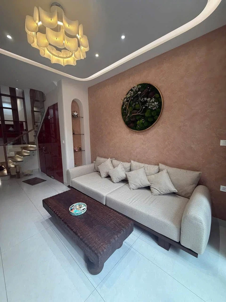 Bán nhà 5 phòng ngủ, 54.6m2, 4 tầng, Phú Nhuận, hơn 8 tỷ - Ảnh 1