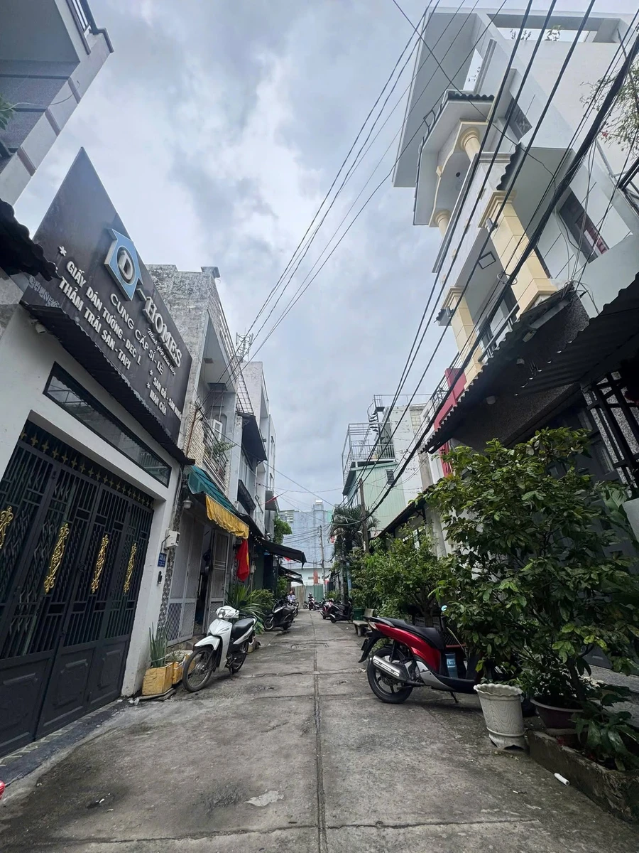 Bán nhà hẻm xe hơi 61m2, 2PN Bình Tân 5,2 tỷ - Ảnh 1