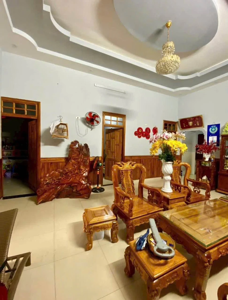 Nhà vườn 2 mặt tiền 4 phòng ngủ 312m² Đồng Xoài - Ảnh thu nhỏ 2
