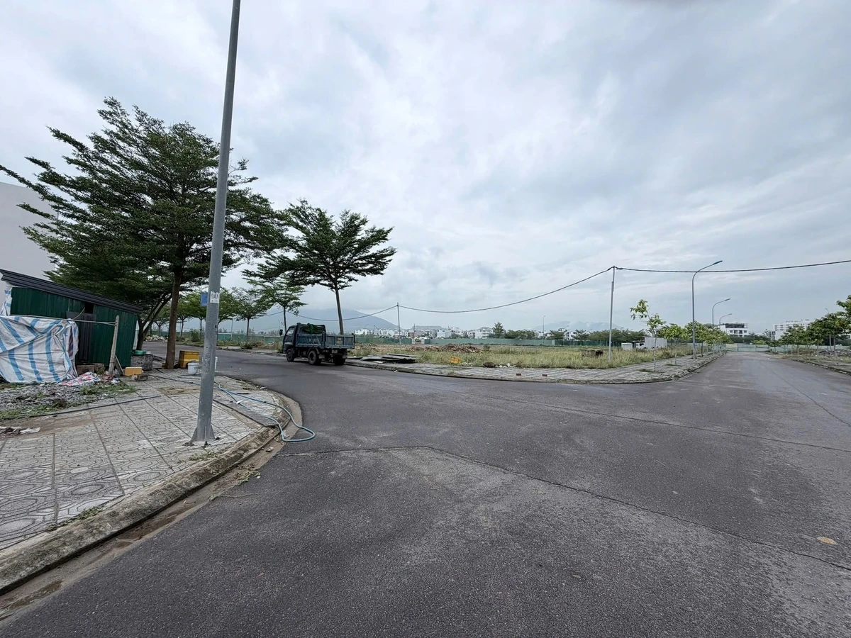 Bán lô góc 2 mặt tiền 183m2 Khu Đô Thị An Bình Tân Nha Trang - Ảnh 1