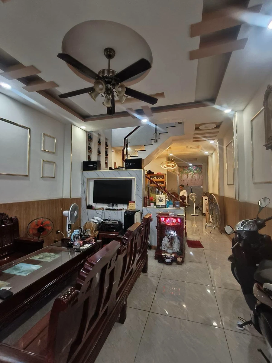 Bán nhà mặt tiền 97m² 5 tầng Tăng Nhơn Phú B - Ảnh thu nhỏ 2