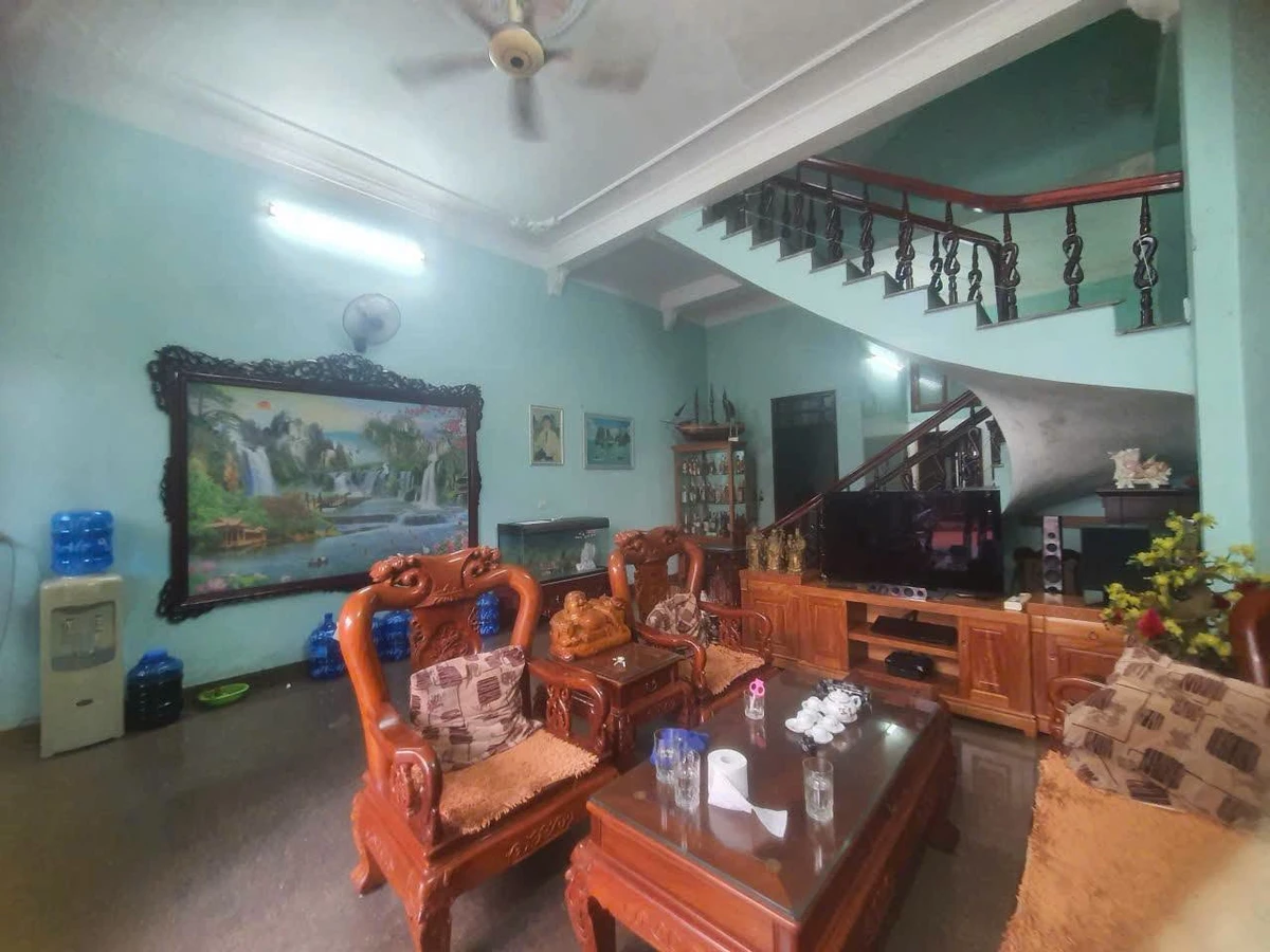Bán nhà 3 tầng 98 m² Quận 12, giá 3.35 tỷ - Ảnh thu nhỏ 4