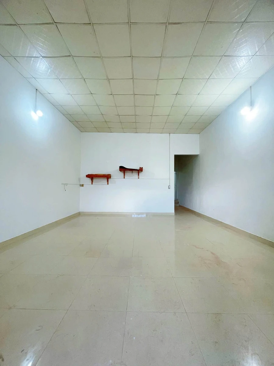 Bán nhà 2 PN 150m² gần chợ Âu Cơ, Bình Tân 990 triệu - Ảnh thu nhỏ 3