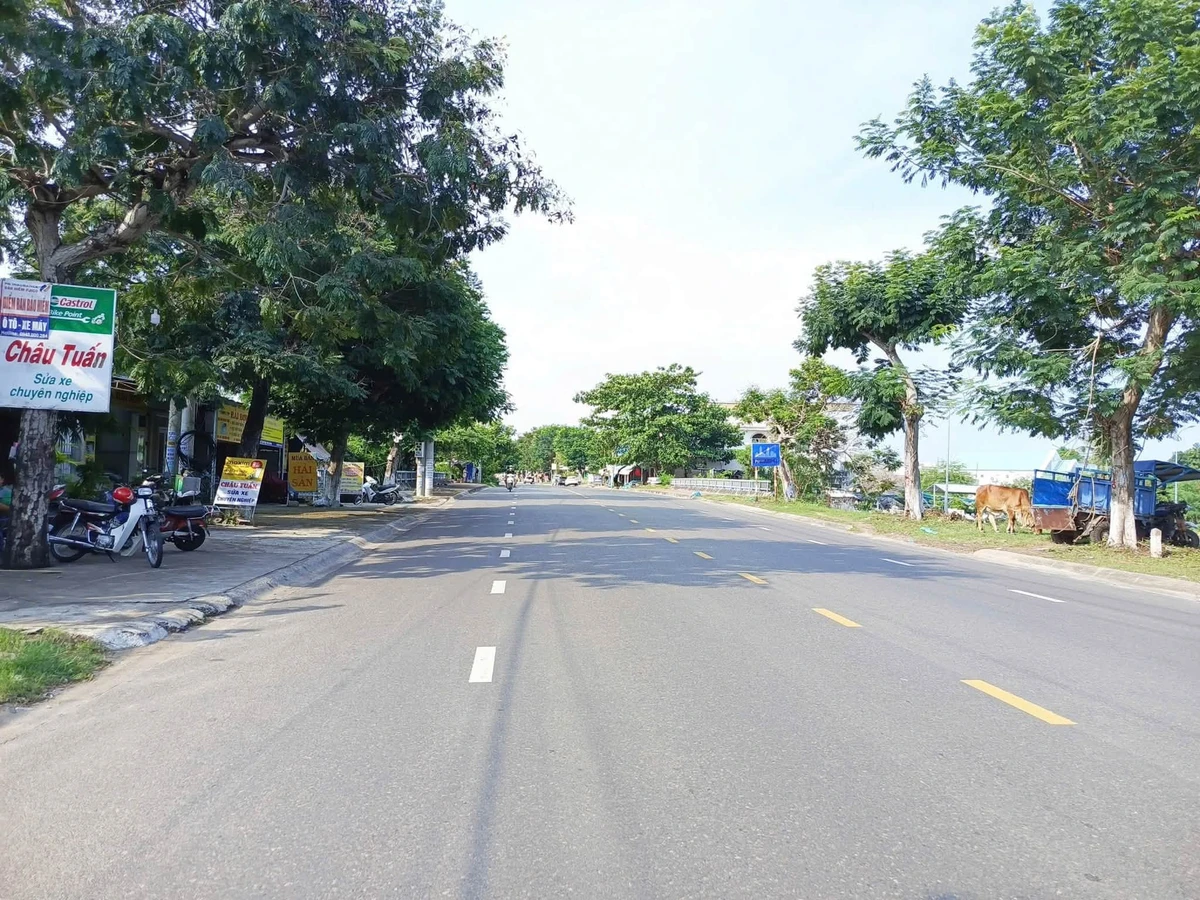Bán nhà 1 trệt 1 lầu 235m² Nguyễn Hội Phan Thiết - Ảnh 1