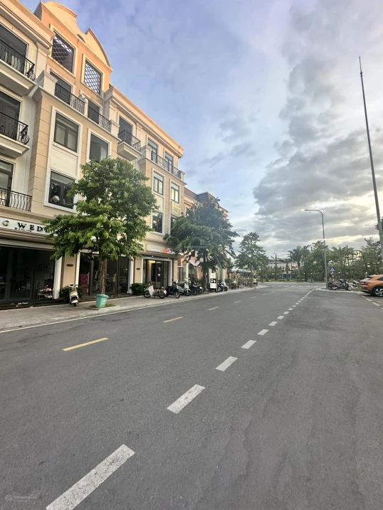 Siêu phẩm view công viên thể thao KD sầm uất Vincom Đông Hà Quảng Trị - Ảnh thu nhỏ 3