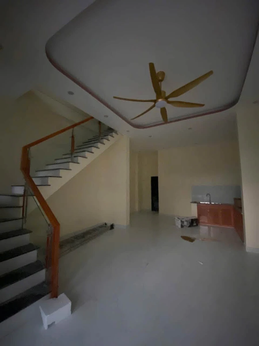 Bán nhà Hòa Lợi 80m² 4 phòng ngủ, giá 2,3 tỷ - Ảnh thu nhỏ 2