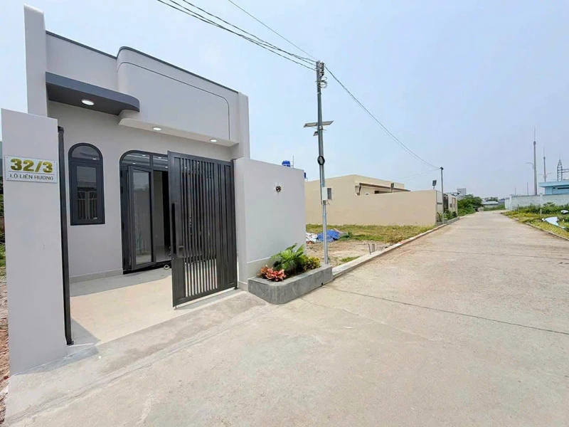 Nhà phố 2PN 110m² giá 1 tỷ 950tr - Rạch Giá