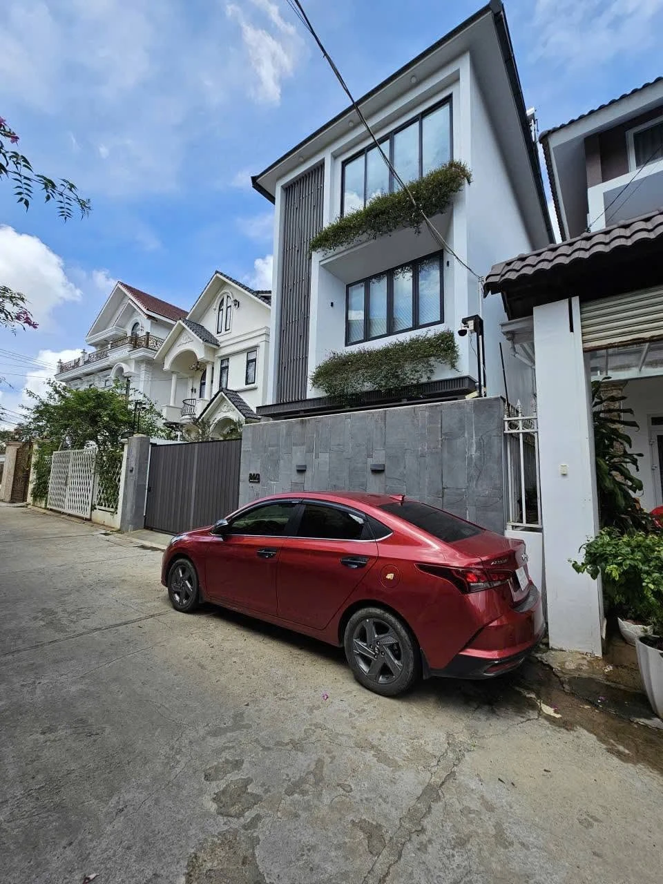 Bán nhà 235,7m² 3 tầng đường Nguyễn An Ninh, Đà Lạt giá 15,3 tỷ - Ảnh 1