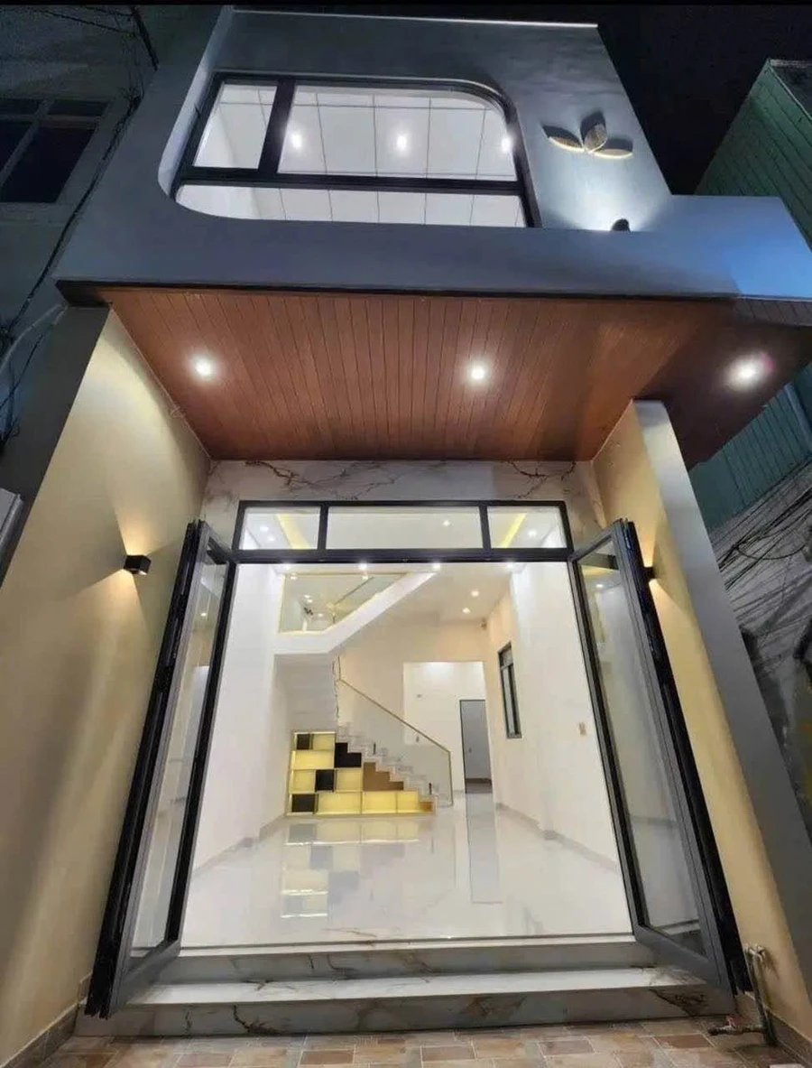 Bán nhà 2 tầng 65m² 3 phòng ngủ Lê Hồng Phong Quy Nhơn - Ảnh 1