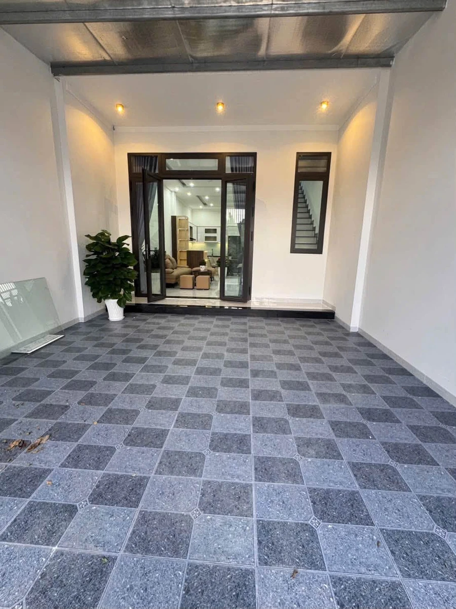 Bán nhà 2 tầng Nguyễn Trường Tộ 105m² giá 2,95 tỷ - Ảnh thu nhỏ 2