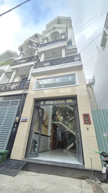 Bán nhà 6 phòng ngủ hẻm xe tải 56m² đường Hương Lộ 2, Bình Tân giá 6,8 tỷ