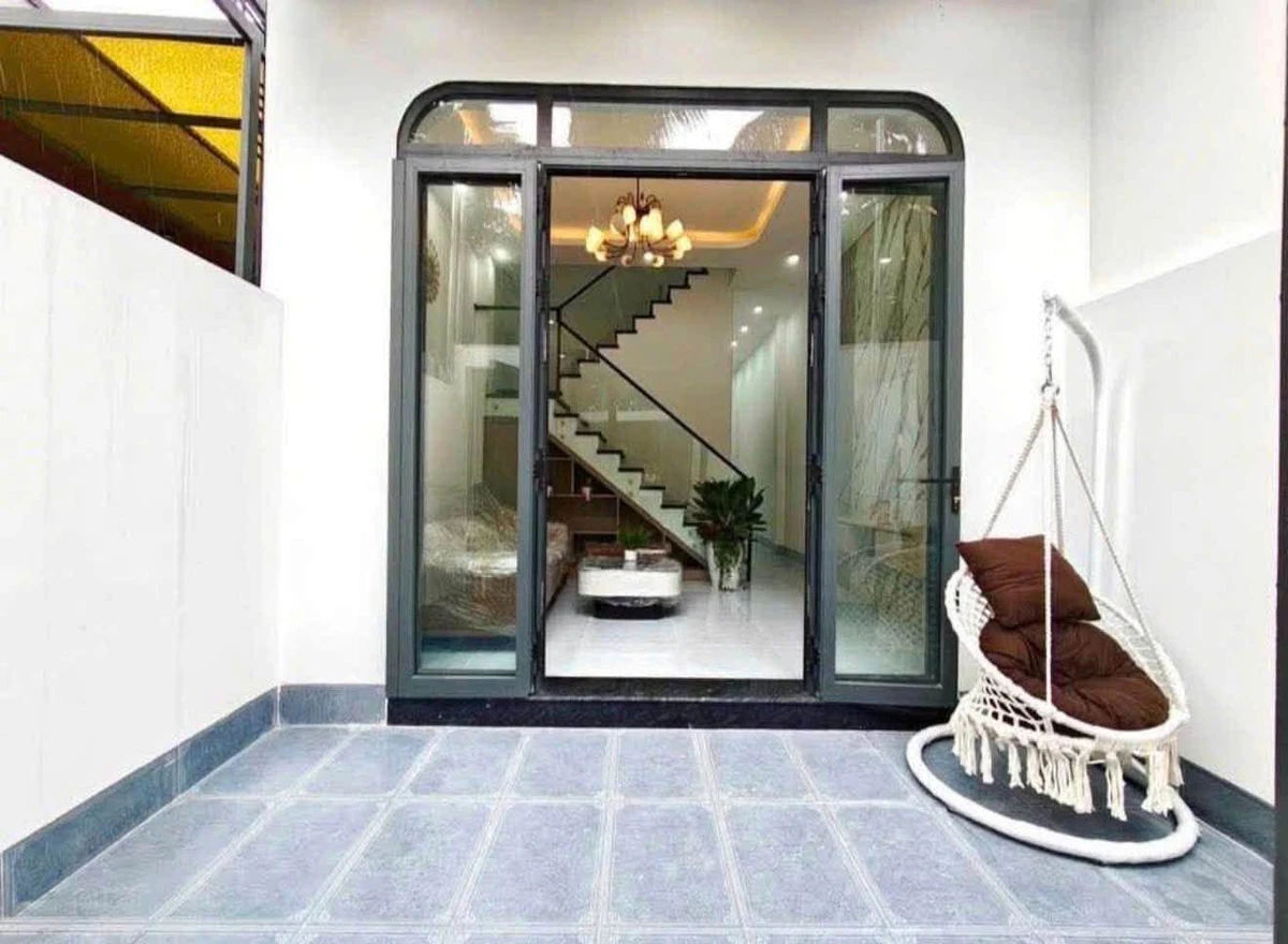 Bán nhà 1 trệt 1 lầu 100m2 Biên Hòa, 3 PN, sổ riêng - Ảnh thu nhỏ 2