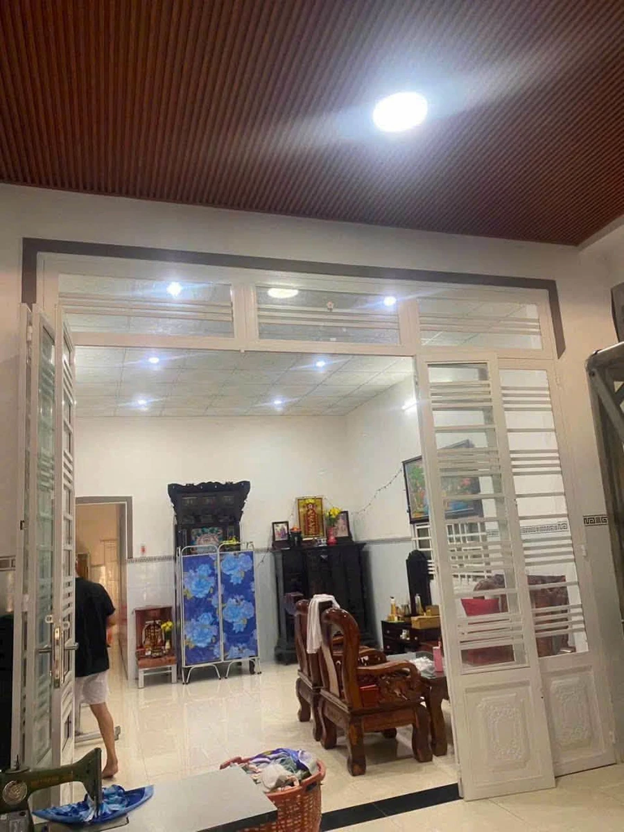 Bán nhà mặt tiền Trần Phú Tây Ninh 122,5m² giá 2,2 tỷ - Ảnh 1