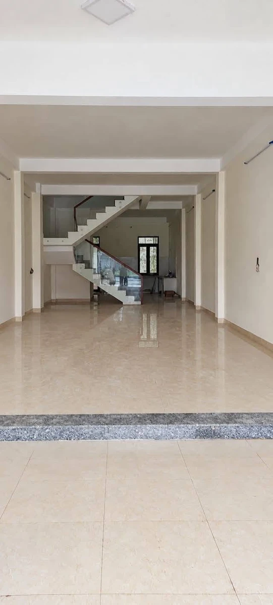 Cho thuê nhà 4 tầng mặt tiền Tỉnh Lộ 10 Huế 310m2 - Ảnh thu nhỏ 2