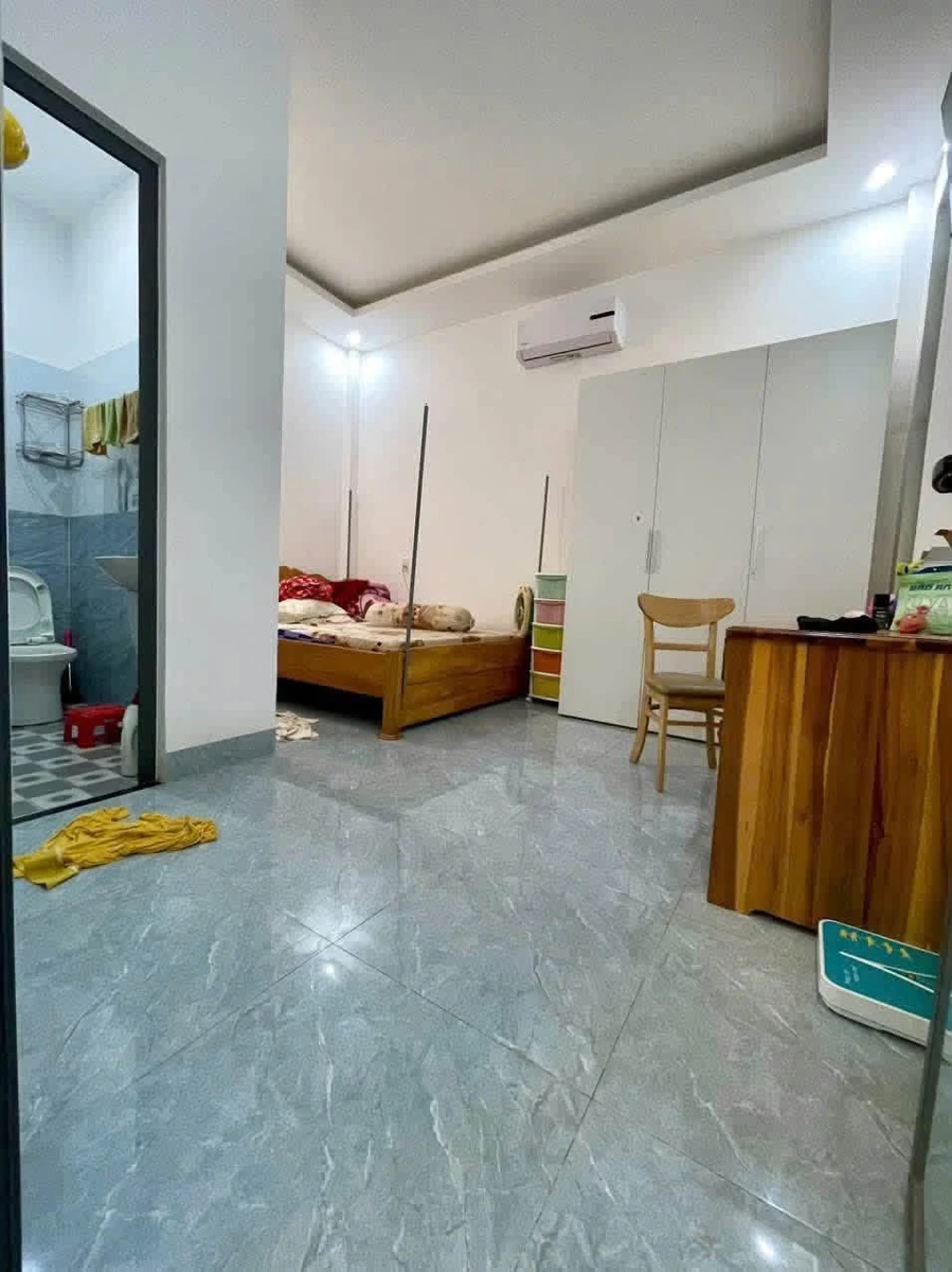 Bán nhà 2 mê 3 phòng ngủ Hoàng Hoa Thám, 70m², 1,7 tỷ - Ảnh thu nhỏ 4