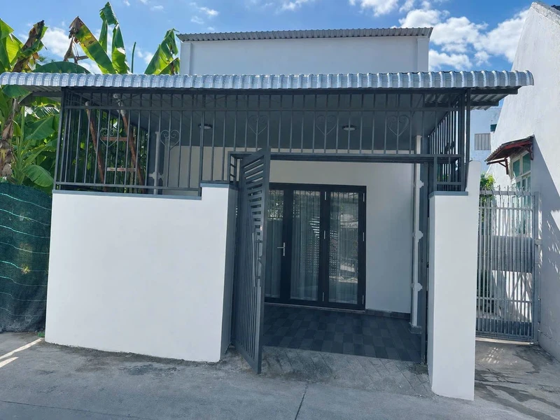 Bán nhà mới 54m2 giá 2,38 tỷ gần đường Gò Cây Sung, phường Tây Nha Trang