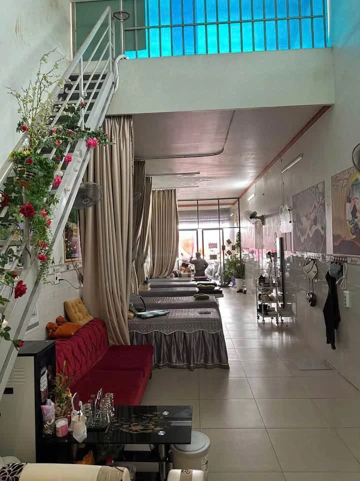Bán nhà mặt tiền kinh doanh Quận 5, 138m2, 3PN, 4tỷ999 - Ảnh thu nhỏ 3