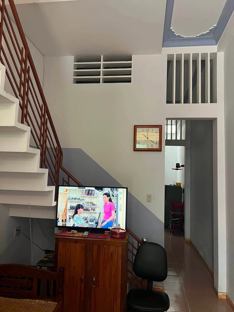 Bán nhà mặt tiền 2 tầng 46.2m2 Quy Nhơn 2.7 tỷ - Ảnh thu nhỏ 2