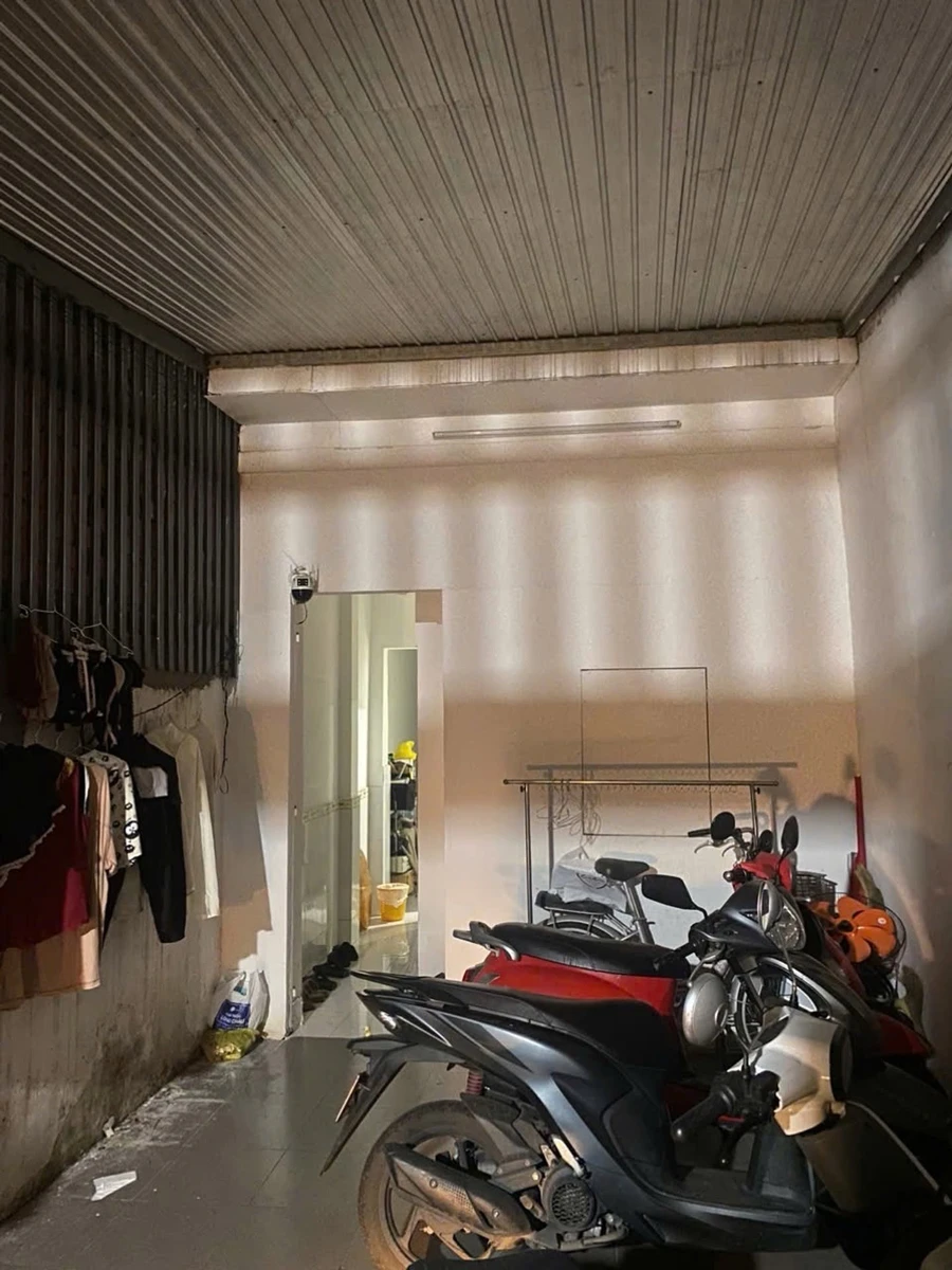 Bán nhà 2 tầng 69m2 Lê Văn Sỹ, Quận 3 gần 9.5 tỷ - Ảnh thu nhỏ 2