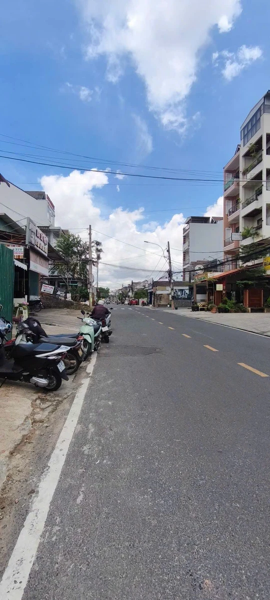 Bán nhà SRXD hoàn công mặt tiền Hai Bà Trưng Đà Lạt 70m² 14,9 tỷ - Ảnh 1