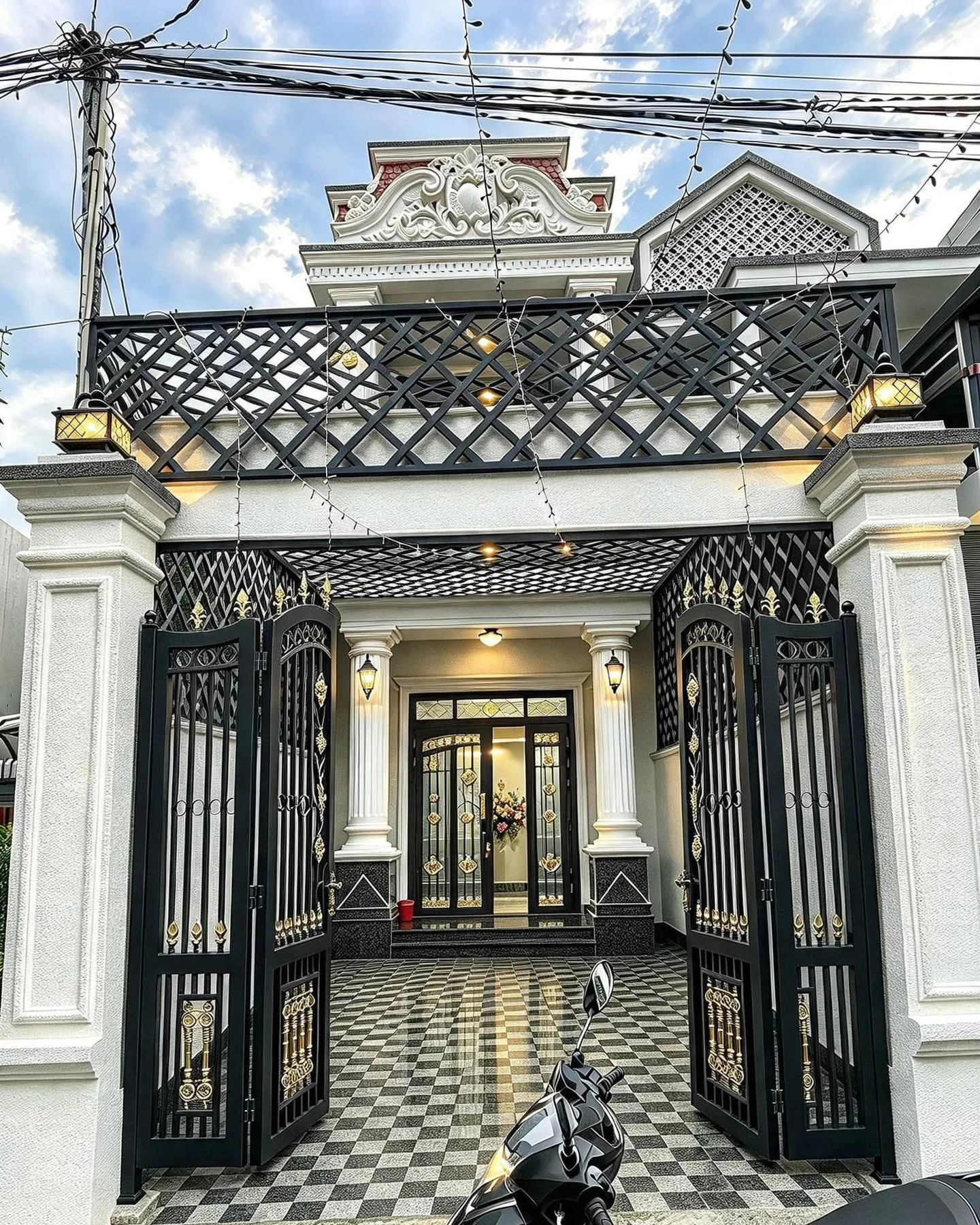 Bán nhà phố 4 phòng ngủ 93.9m² Phú Hòa - Ảnh 1