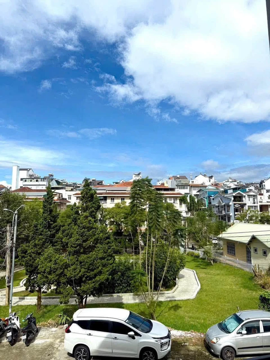 Bán nhà Nguyễn Lương Bằng, Đà Lạt, 146.8m2, 5 phòng, view công viên - Ảnh thu nhỏ 3