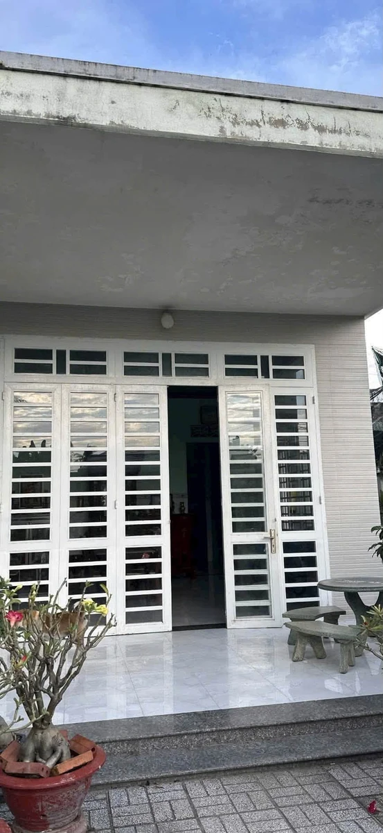 Bán nhà kiên cố 180m² gần bệnh viện Hồng Hưng, Tây Ninh, 1,1 tỷ - Ảnh thu nhỏ 2
