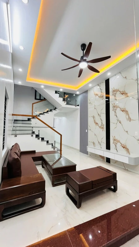 Bán nhà 3 tầng lô góc 44.6m² 4PN 3WC Hải Phòng