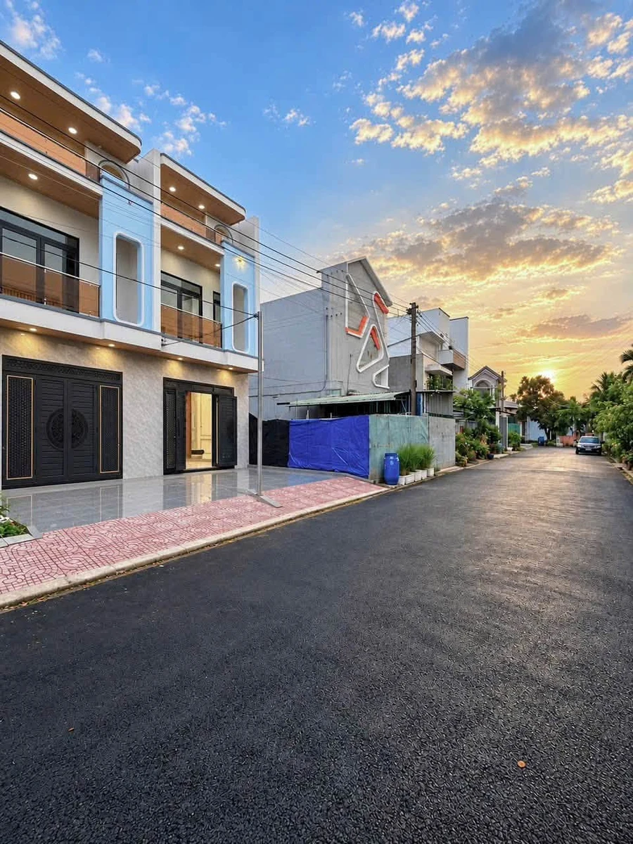 Bán nhà 1 trệt 1 lầu 160m2 Phường Biên Hòa giá 4 tỷ 300 triệu - Ảnh thu nhỏ 2