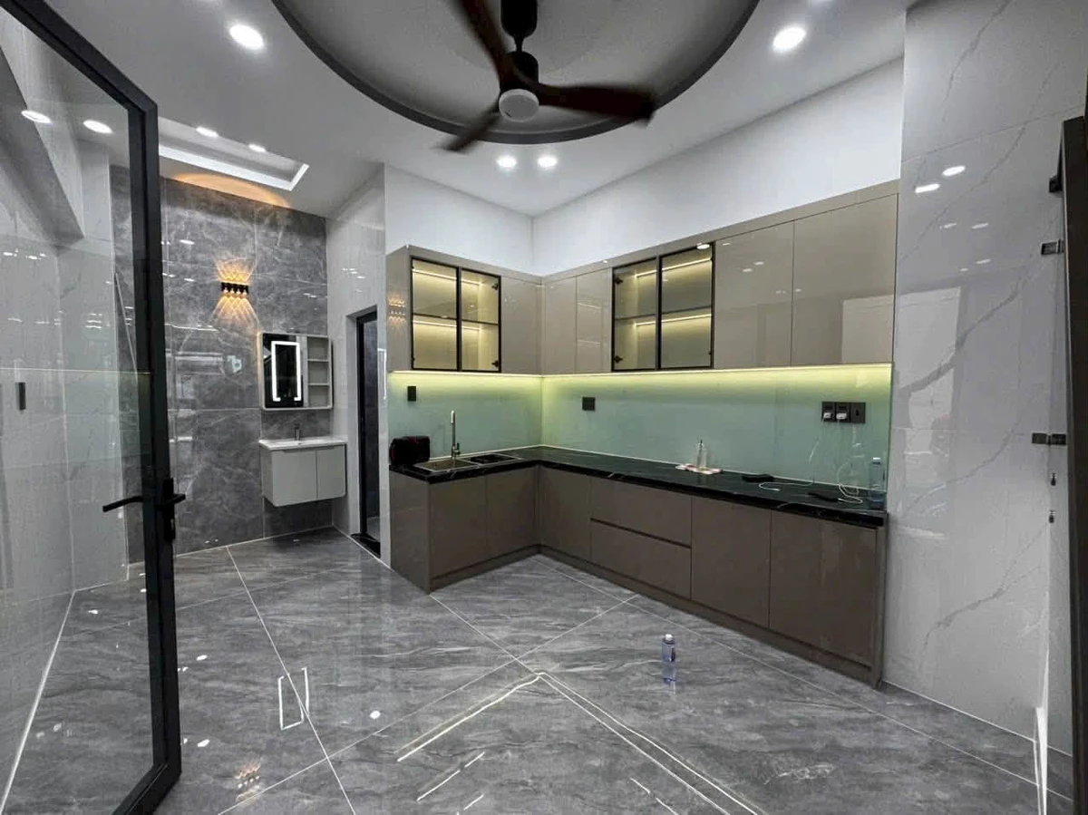 Bán nhà hẻm 5m đường Hậu Giang, Phường 11, Quận 6, 4x15m, 1 trệt 2 lầu sân thượng, 3PN - Ảnh thu nhỏ 3