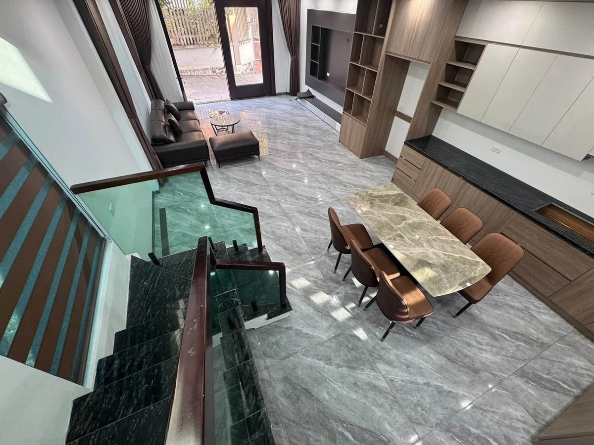 Bán nhà 3 tầng full nội thất 56m², 3 phòng ngủ, Quận 12 - Ảnh thu nhỏ 3