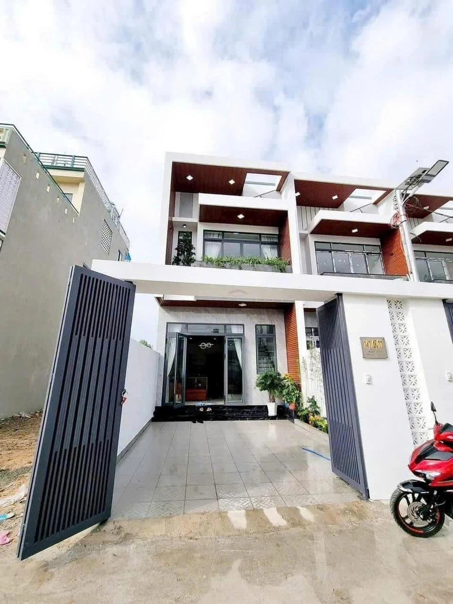 Bán nhà 150m2 giá 700 triệu Phước Tân - Ảnh 1