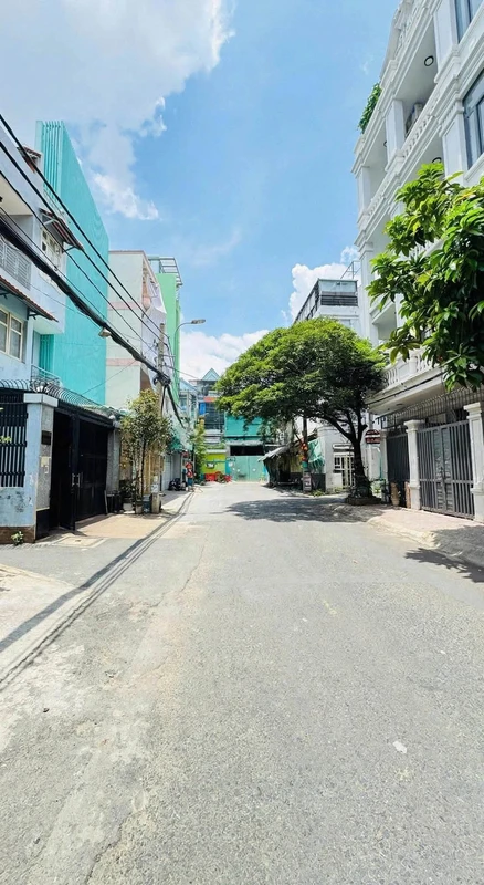 Cho thuê nhà hẻm Nguyễn Trọng Lội, Tân Bình, 4x8m, 3PN, 10tr/tháng