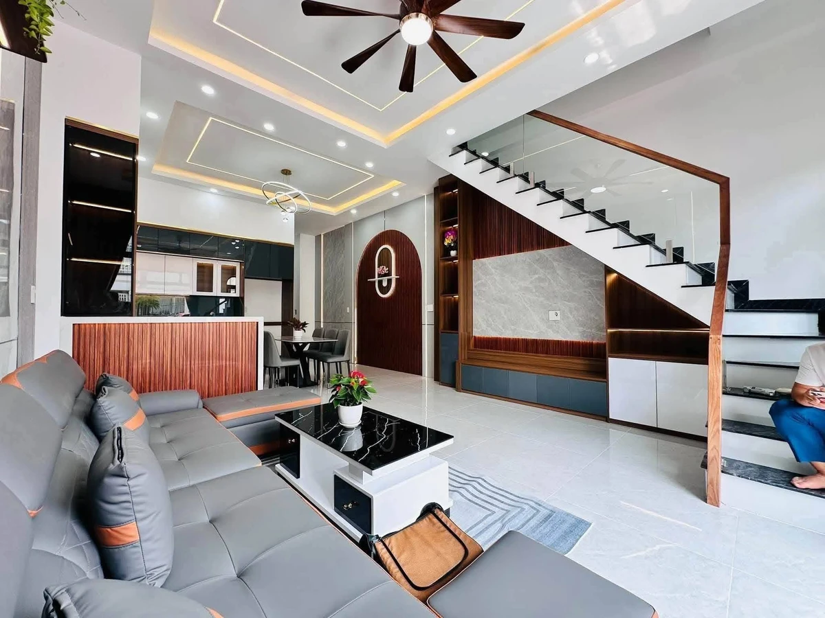 Bán nhà 2 lầu 84m2 Phú Mỹ, Thủ Dầu Một 3 tỷ 890 - Ảnh thu nhỏ 2