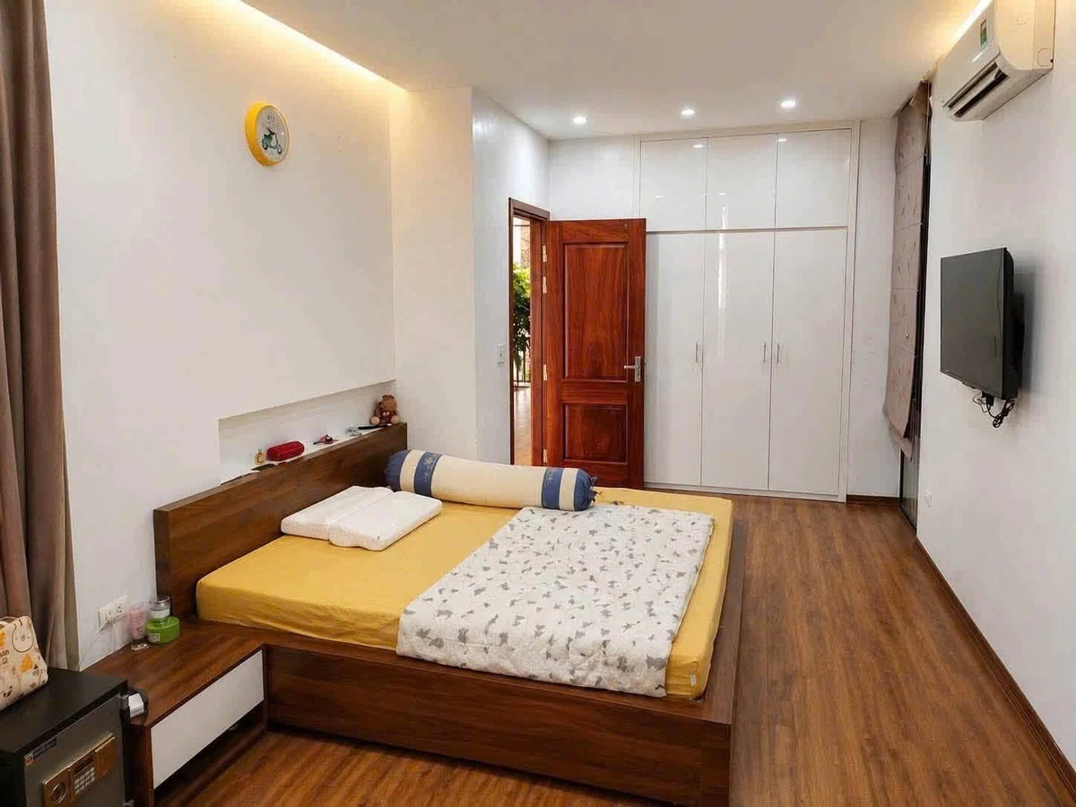 Bán nhà 3 tầng 135m² mặt tiền 7,5m Trung Tâm Trung Đô, 9 tỷ 9 - Ảnh thu nhỏ 4