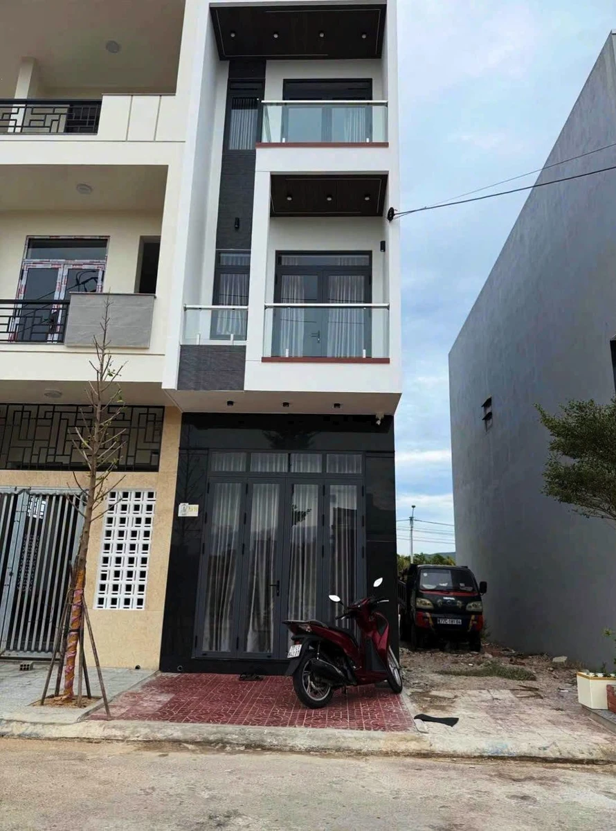 Bán nhà mặt tiền Hà Thanh 2, Quy Nhơn 44m² view sông - Ảnh 1