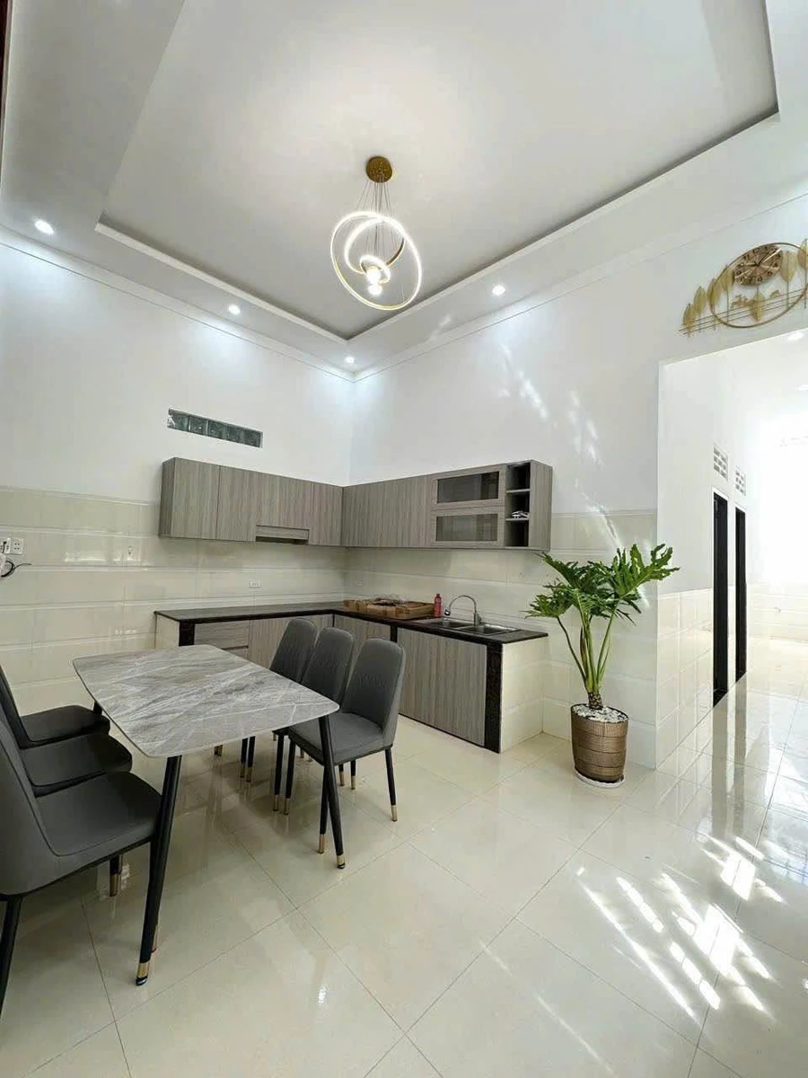 Bán nhà 2 mặt tiền 60m² gần sân bóng Buôn Ma Thuột - Ảnh thu nhỏ 5