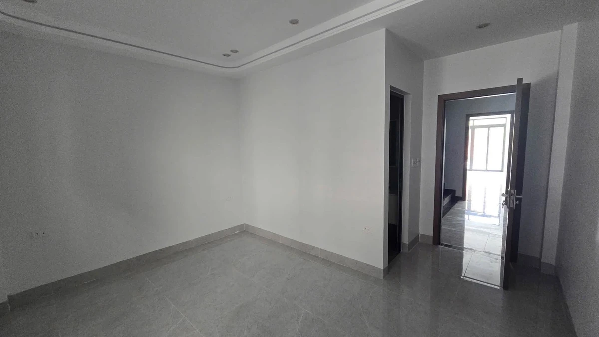 Bán nhà 5 tầng 68m2 mặt tiền Hạ Long - Ảnh thu nhỏ 3