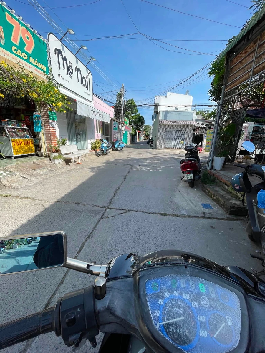 Bán nhà 1 trệch 1 lầu 70m² Mê Đúc, Phan Thiết - Ảnh 1