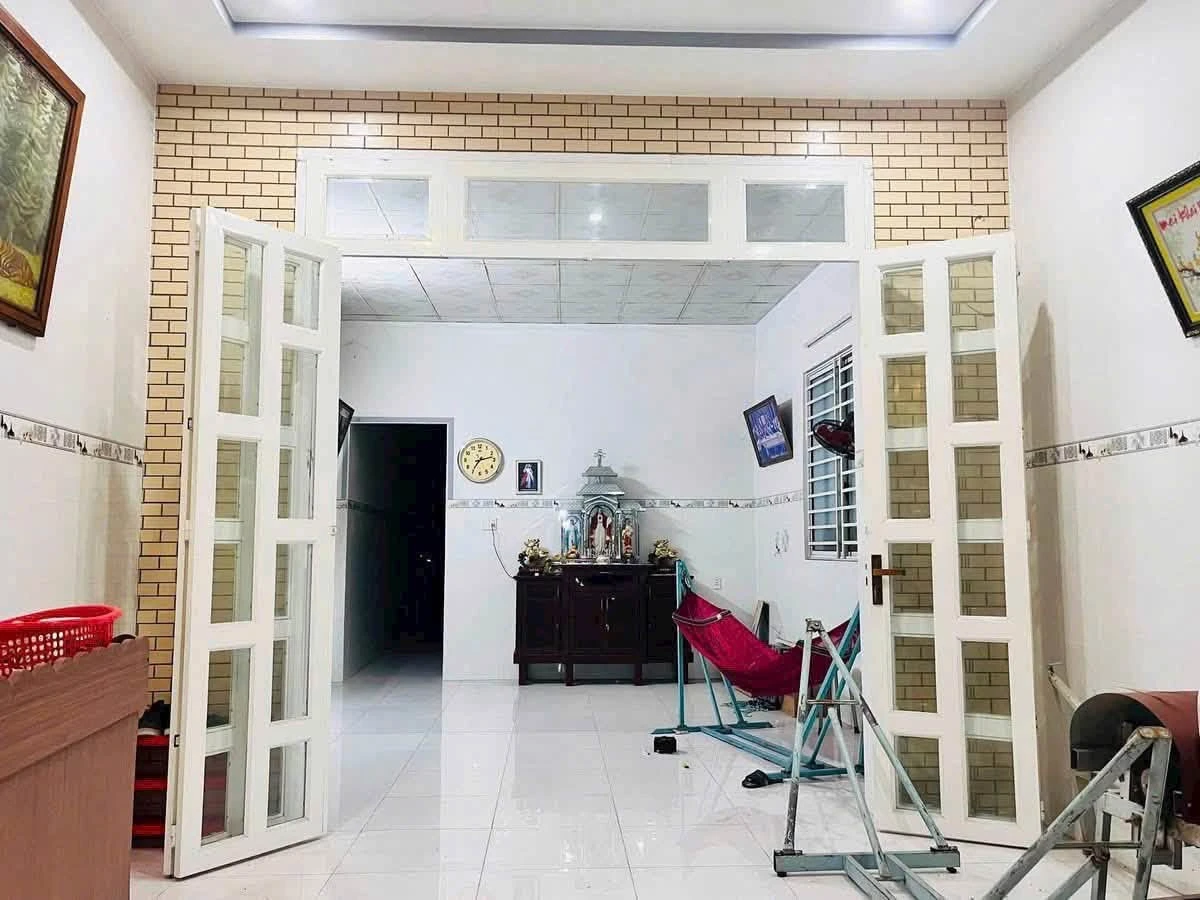 Bán nhà mặt tiền Hoàng Lê Kha Tây Ninh 4.8 tỷ - Ảnh 1