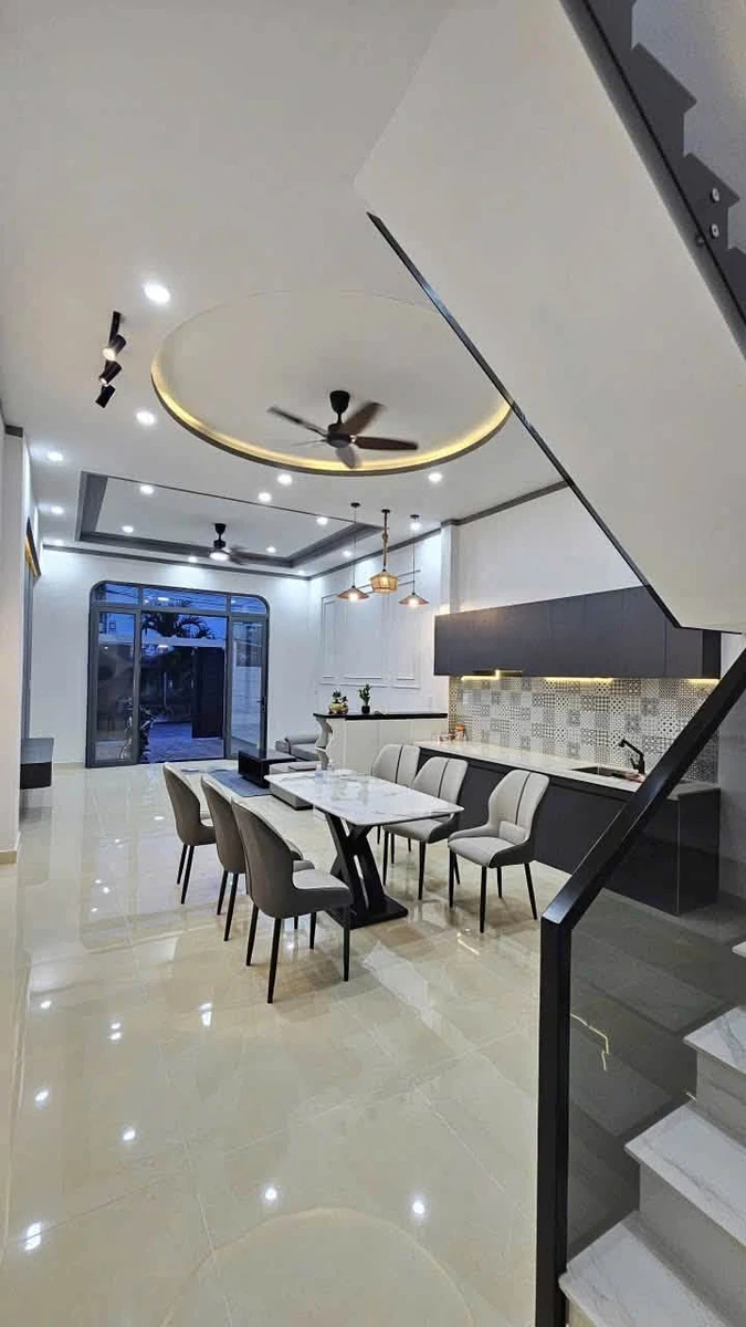 Bán nhà 3PN, 96m2 đường Nguyễn Ái Quốc, Hố Nai giá 3 tỷ 850 triệu - Ảnh thu nhỏ 4