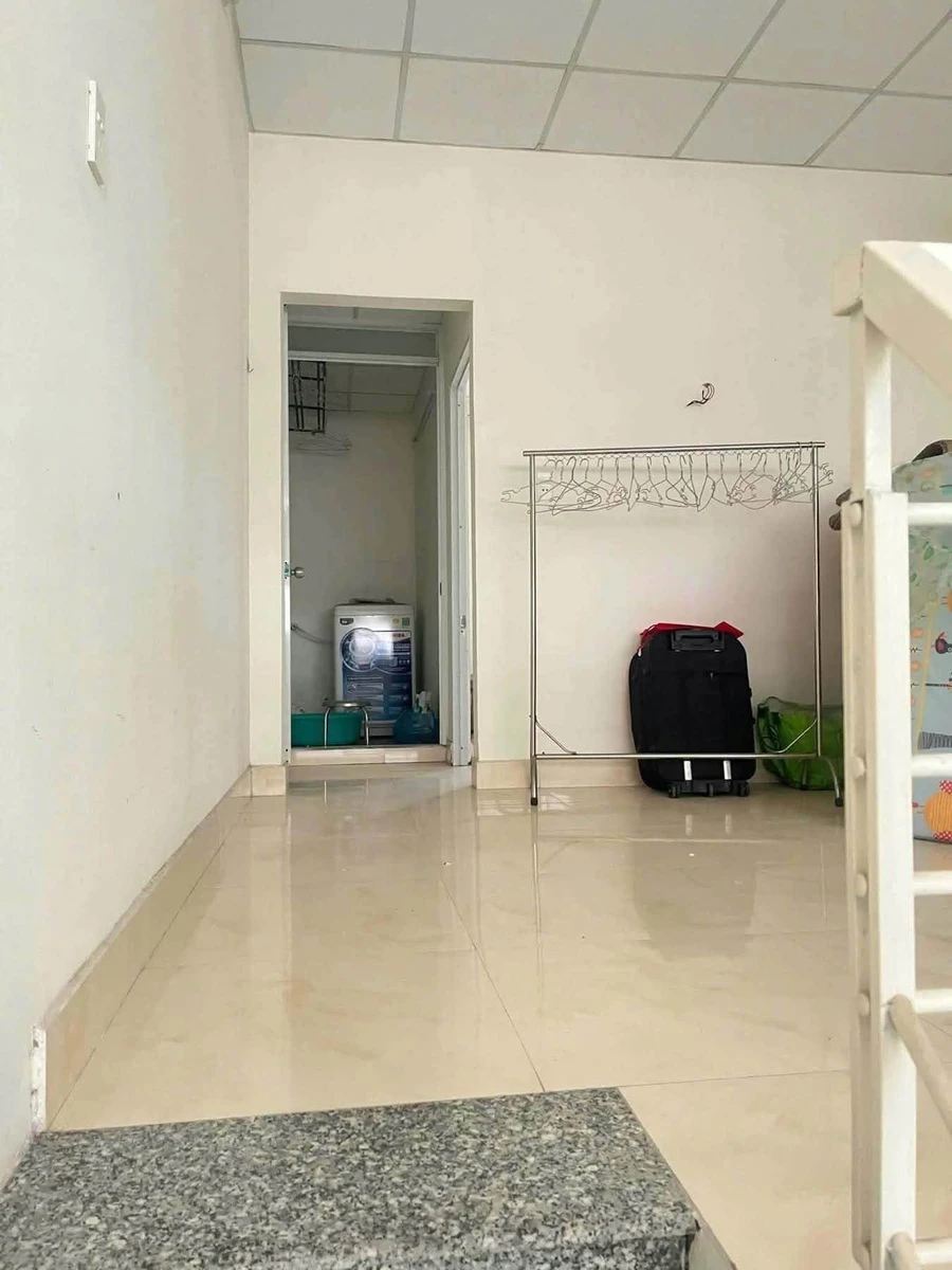Bán nhà gác lửng 45m2, 2 PN, sổ đẹp tại Hải Châu - Ảnh thu nhỏ 3