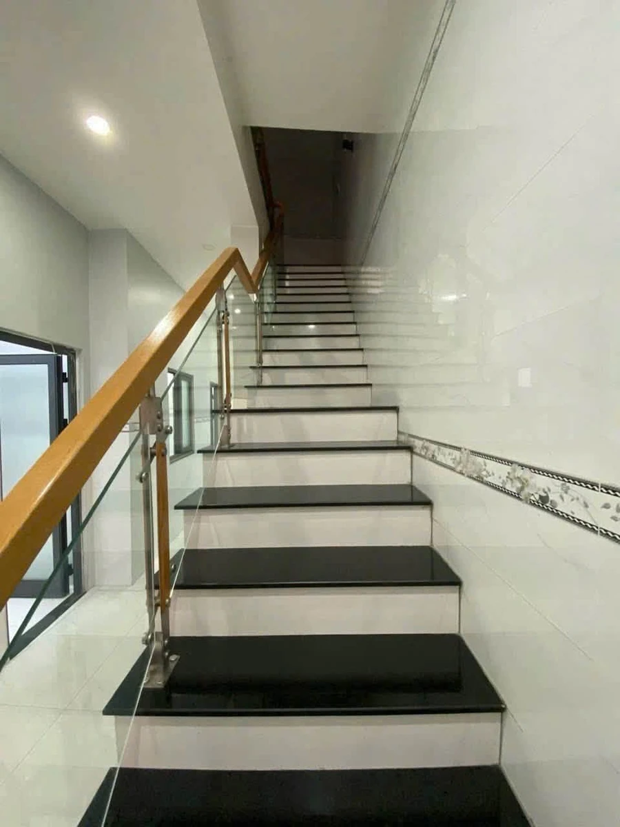 Bán nhà 1 trệt 2 lầu 4PN Thủ Dầu Một, Bình Dương 3 tỷ - Ảnh thu nhỏ 5