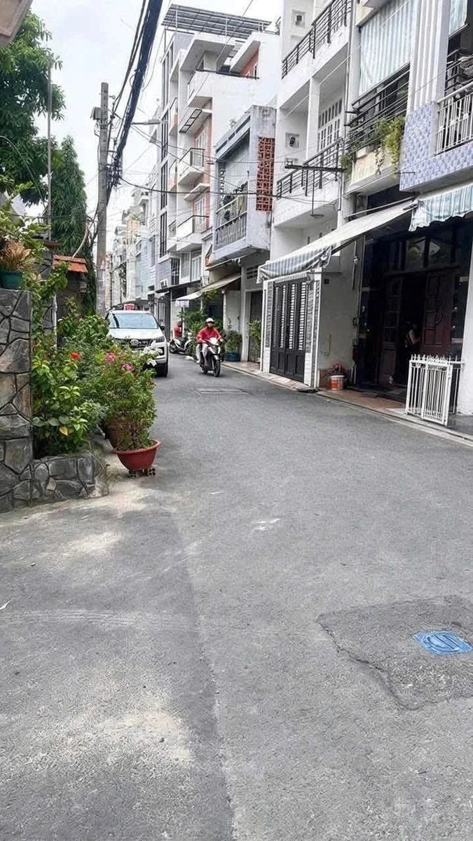Cho thuê nhà nguyên căn 33m² 2PN 2WC Huỳnh Văn Bánh - Ảnh thu nhỏ 2