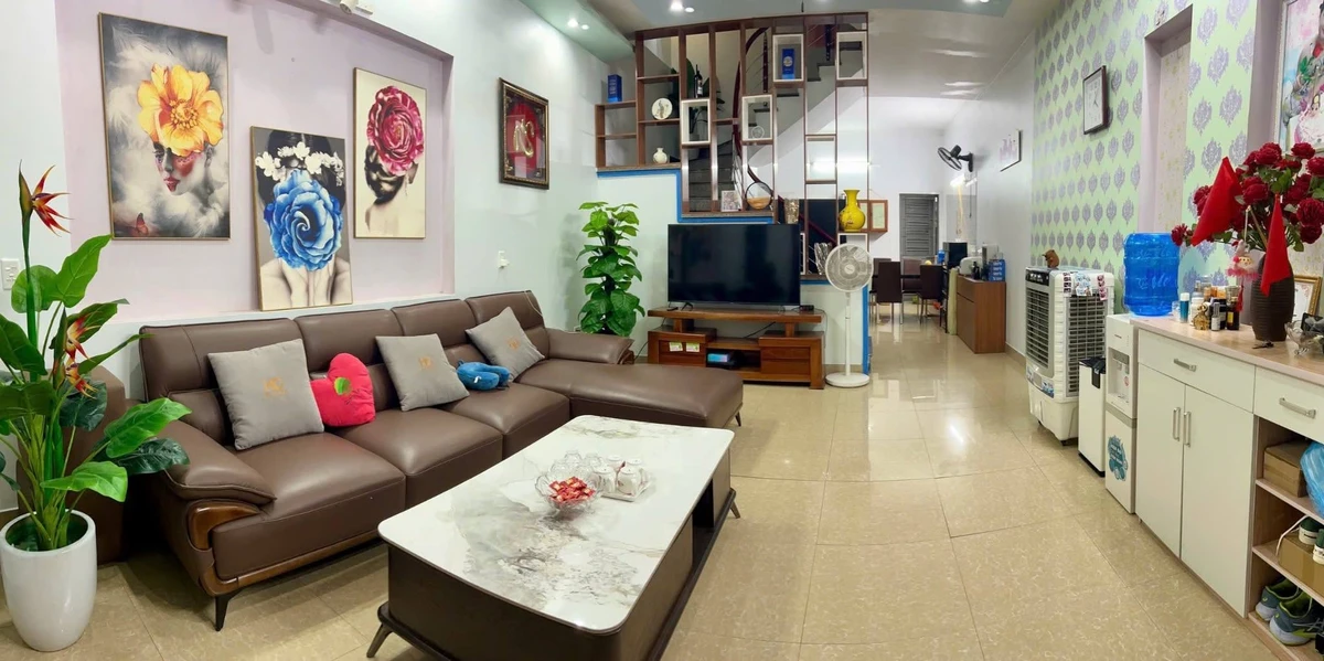 Bán nhà 3 tầng Cao Thắng 54m² full nội thất 3 tỷ - Ảnh 1